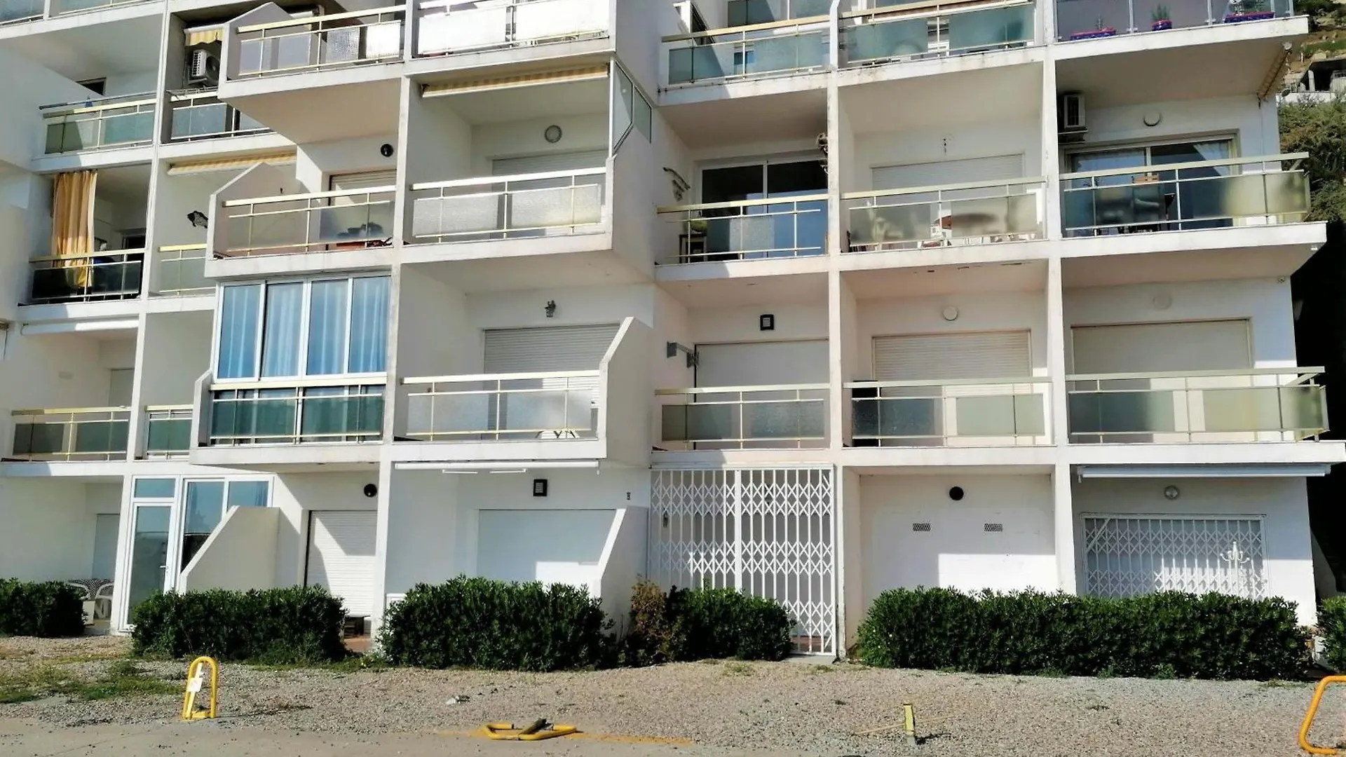 Apartment 1037 Meda Chica Bxs H, Maravillosa Situacion, Sobre Las Rocas Donde Podra Relajarse Escuchando Las Olas Del Mar, Vista Al Mar. - Es-258-33 Roses Spain